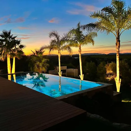 Vila D'exception Avec Piscine A Debordement - Vue Panoramique *