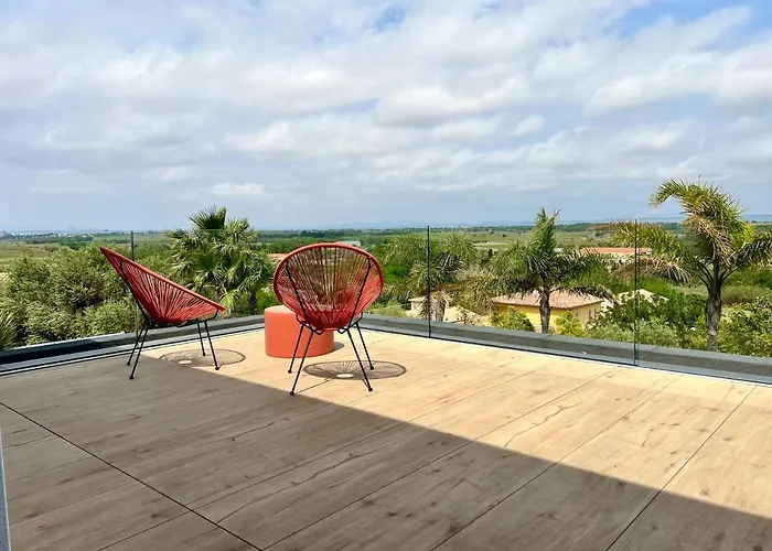 D'exception Avec Piscine A Debordement - Vue Panoramique 别墅
