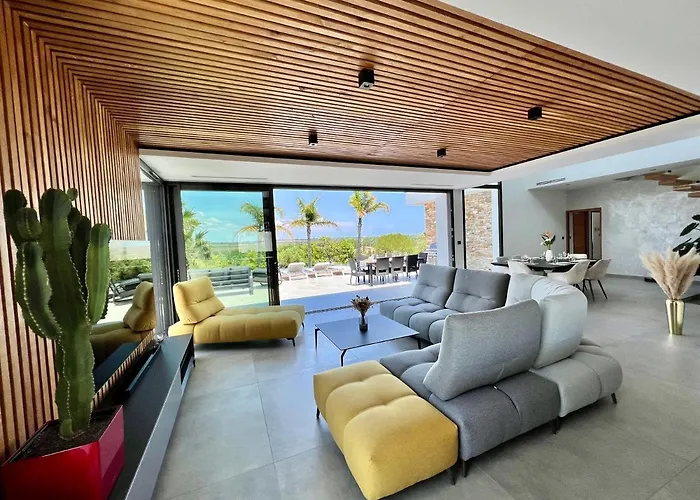 D'exception Avec Piscine A Debordement - Vue Panoramique 别墅